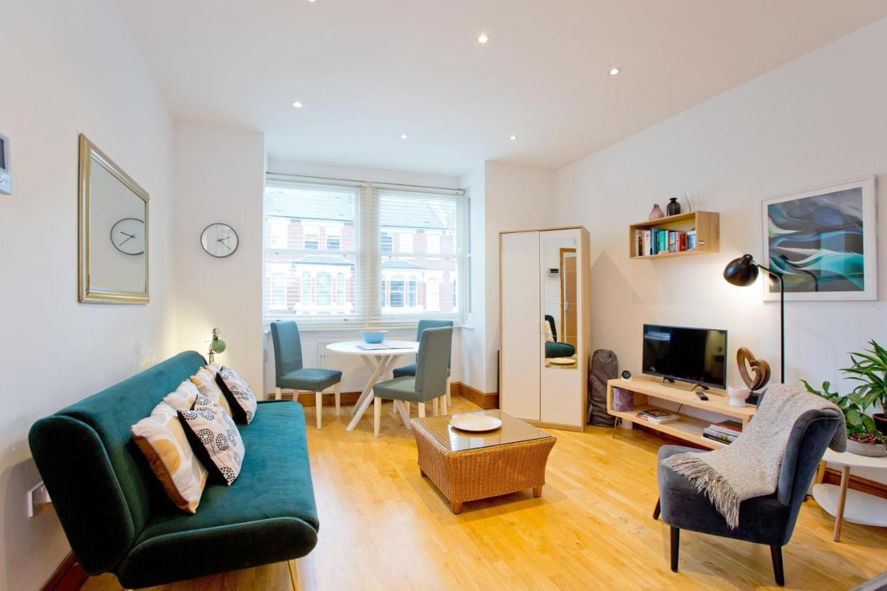 Comfortable Highbury Fields 1 Bedroom Apartment - Parking By Request London Ngoại thất bức ảnh